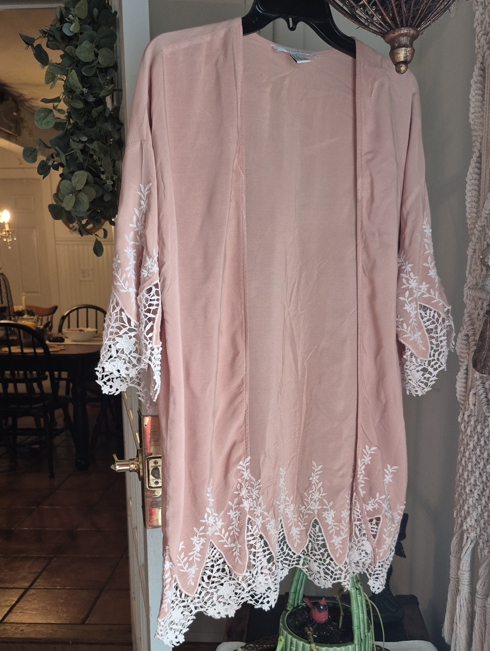 Forever 21 Blush Pink Lace-Trim Kimono Robe